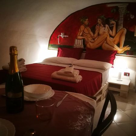 Domus Vinaria Bed & Breakfast Наполи Екстериор снимка